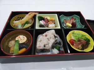 25158126_1572215272868009_7546309263819961020_n