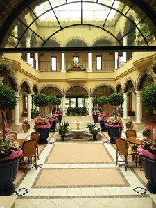 33525794_1742604022495799_7371341439709478912_n